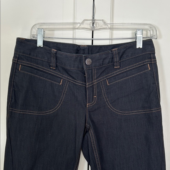 Athleta Denim - Athleta Women's dark blue stretch Jeans size 6.